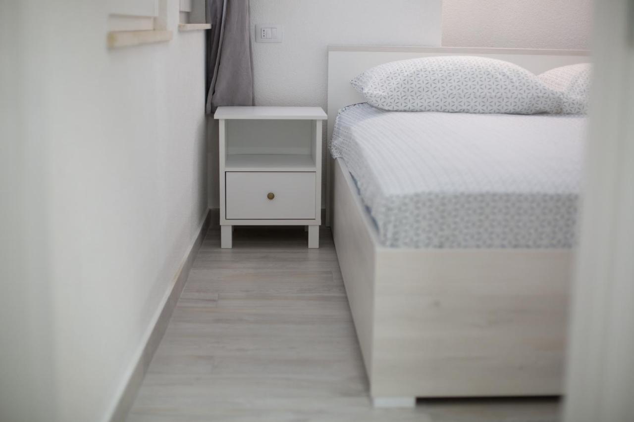 Serious Job Apartament *